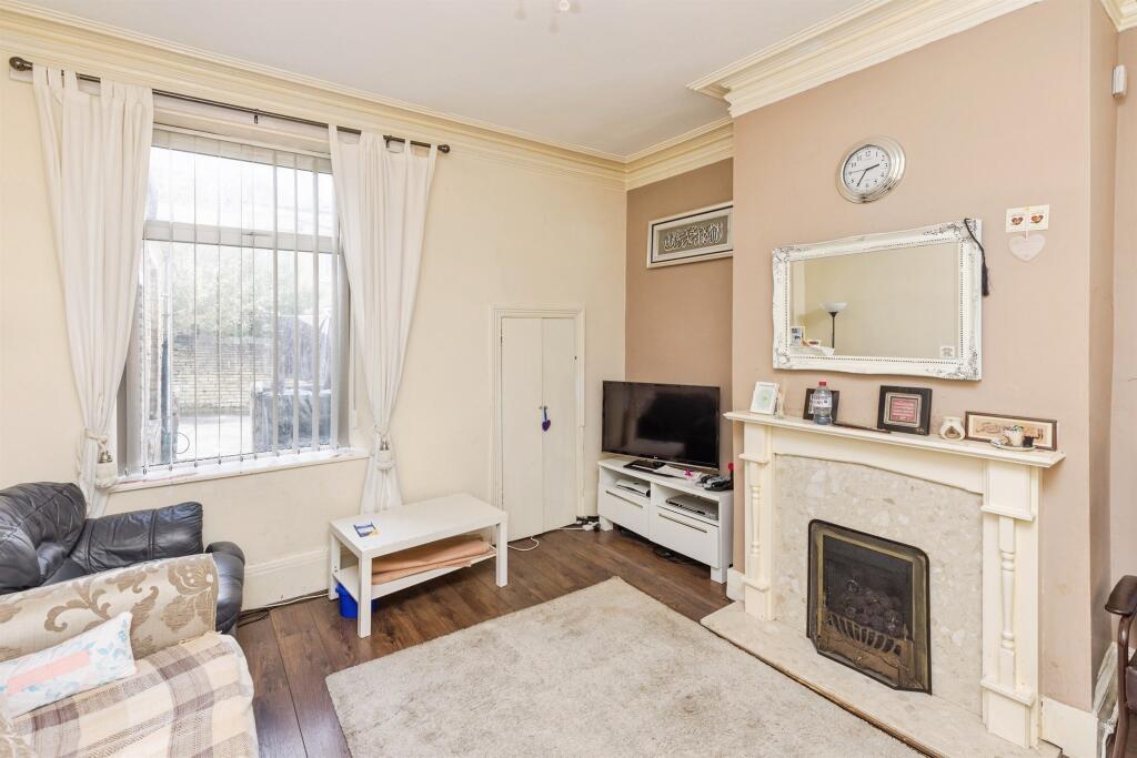 Additional image 2 of Summerseat Place, Bradford