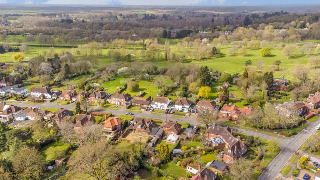 Additional image 26 of High Oaks Road, Welwyn Garden City, Hertfordshire, AL8