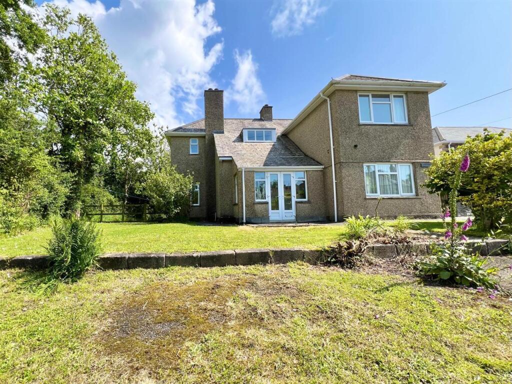 3-bed detached on Gorran Churchtown, Cornwall, PL26, £426,500