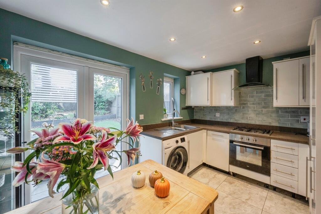 House in Rotherham, South Yorkshire - View 3