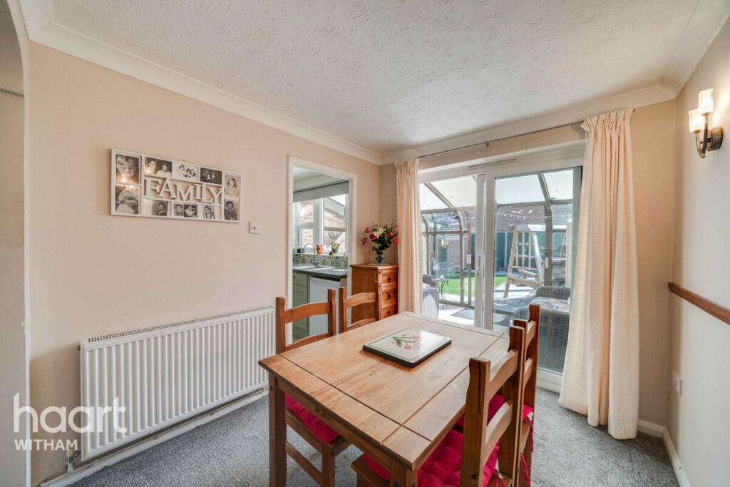 House in Braintree, Meadow View, Silver End - View 5