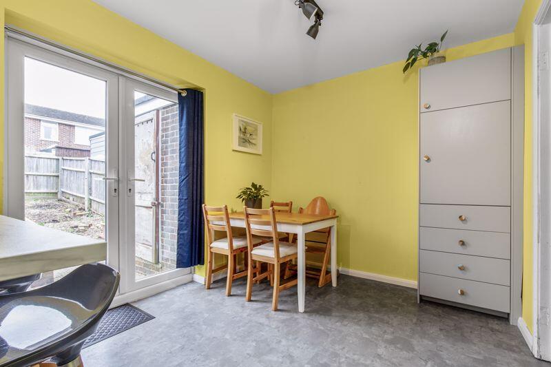 House in Havant, Warblington - More