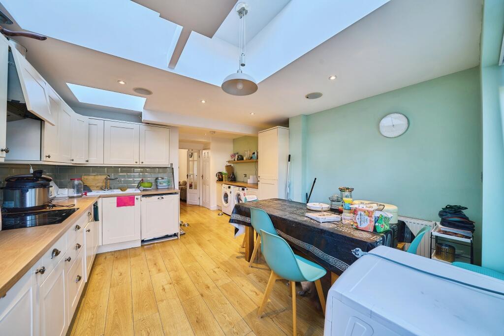 House in Watford - View 5