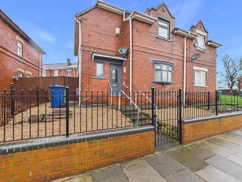Main image of property: Broadway, Gateshead