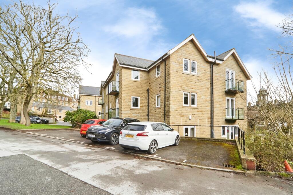 Main image of property: The Green, Bingley