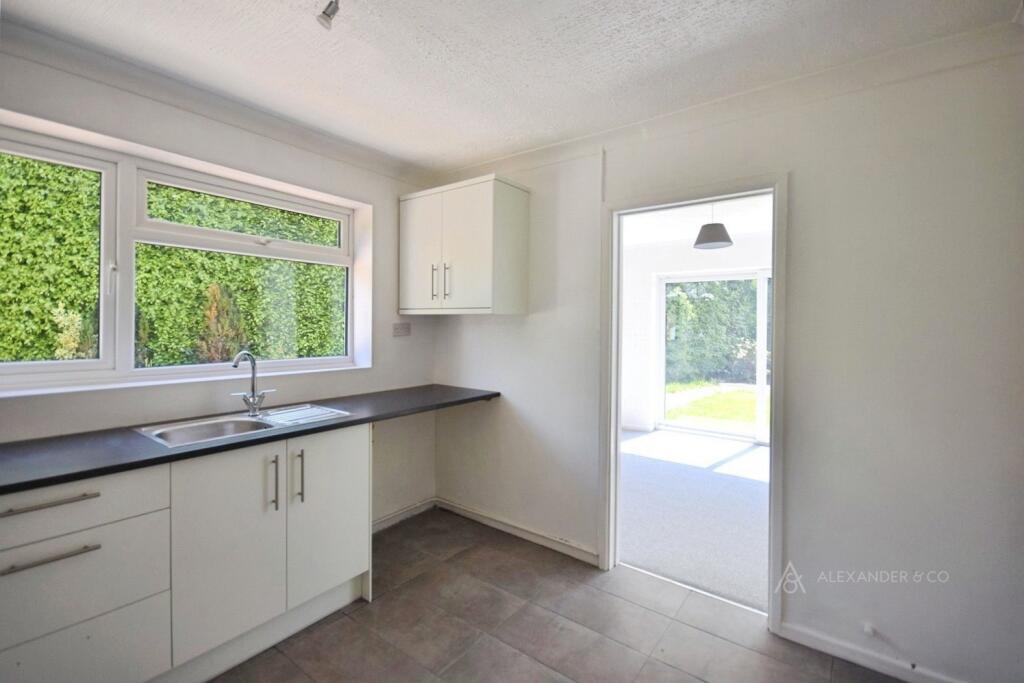 House in Burcott, Wing - More