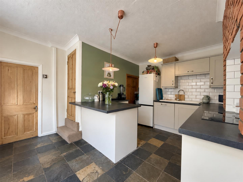 House in Barnsley, Mapplewell - View 3