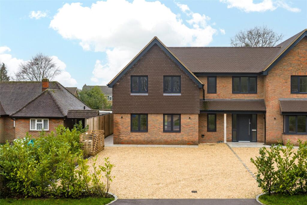 Main image of property: Spurlands End Road, Great Kingshill, High Wycombe, Buckinghamshire, HP15