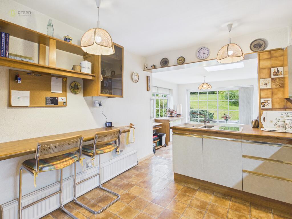 Roxburgh Road, Sutton Coldfield, B73 photo 3