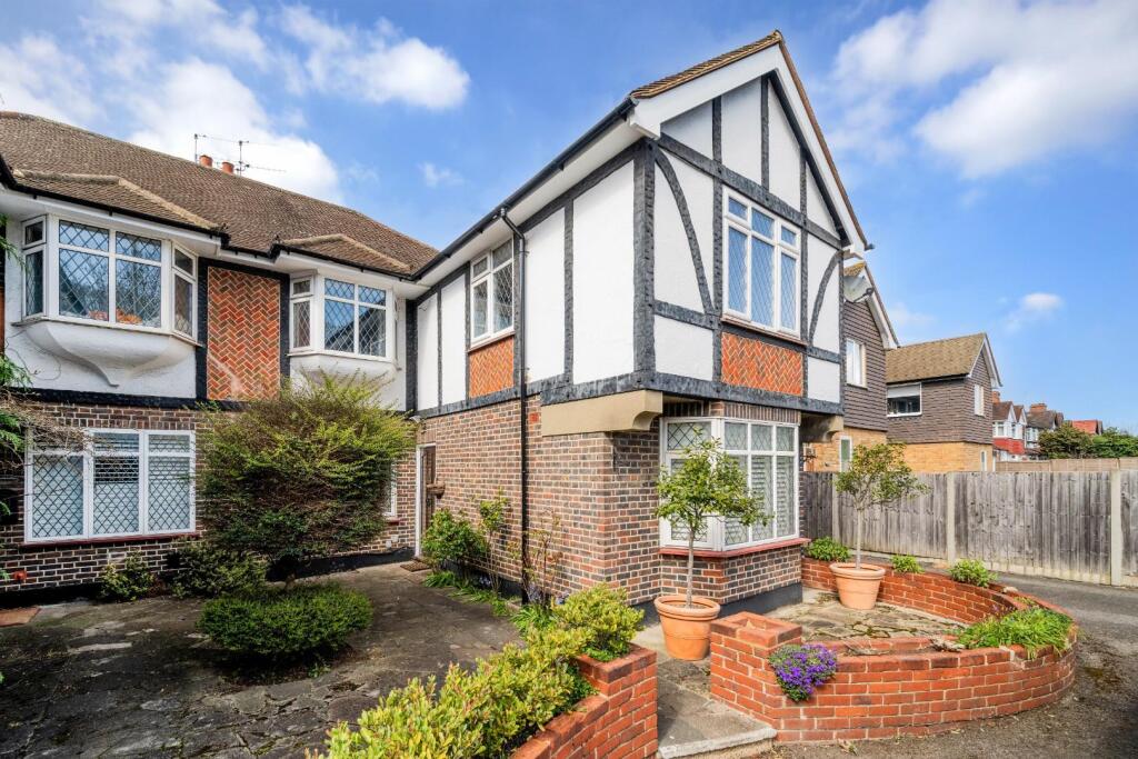 Main image of property: Anne Boleyn Court, London Road