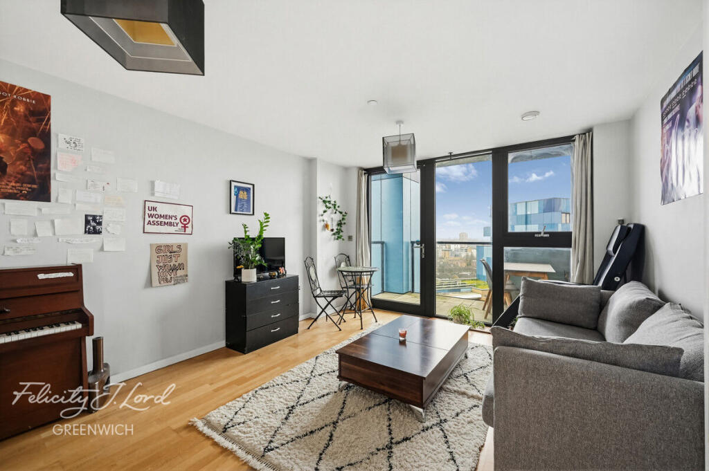 Main image of property: Parkside Avenue, Greenwich, SE10 8FN