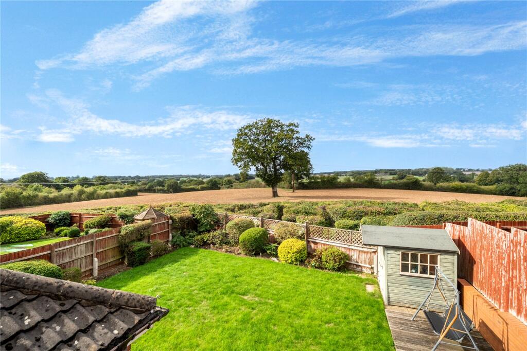 House in Redditch, Webheath - View 4