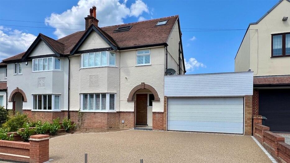 Main image of property: Victoria Road, Chingford, E4