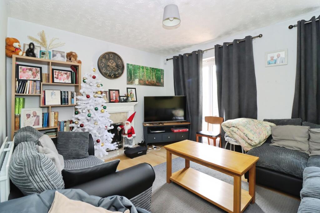 House in Bolsover, Shirebrook - View 3