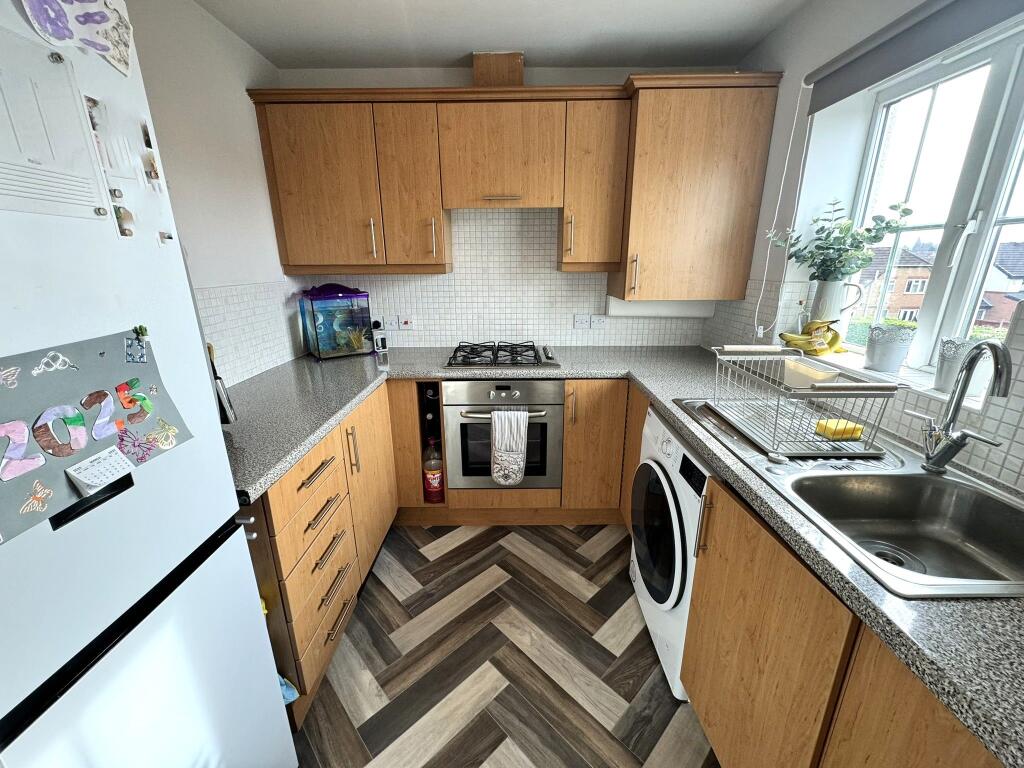 Flat , Kingfisher Court, Willenhall - View 6