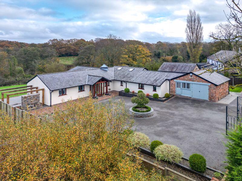 Main image of property: High Barn, Wood Lane, Heskin, PR7 5NU