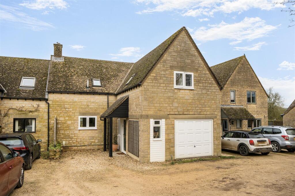 Main image of property: Meadow Bank Close, Ascott-Under-Wychwood, Chipping Norton