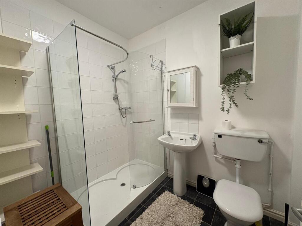 House in Sheffield - View 5