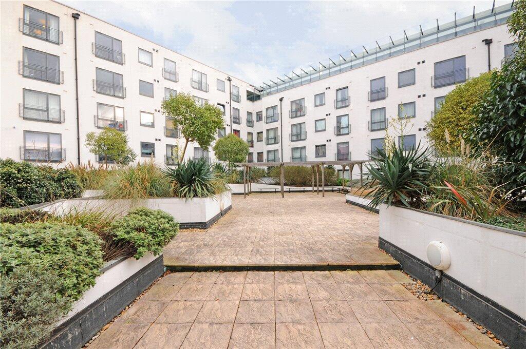 Apartment in London - View 4