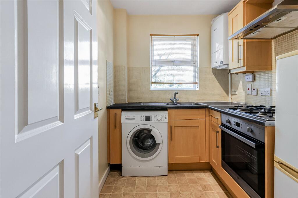 Richmond Park Road, Charminster, Bournemouth, BH8 - View 4