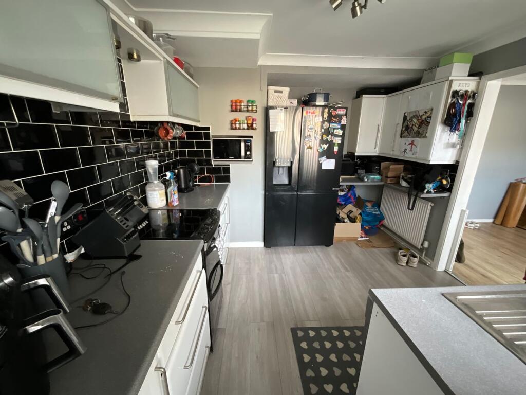 House in Bexhill-on-Sea, Sidley - View 3