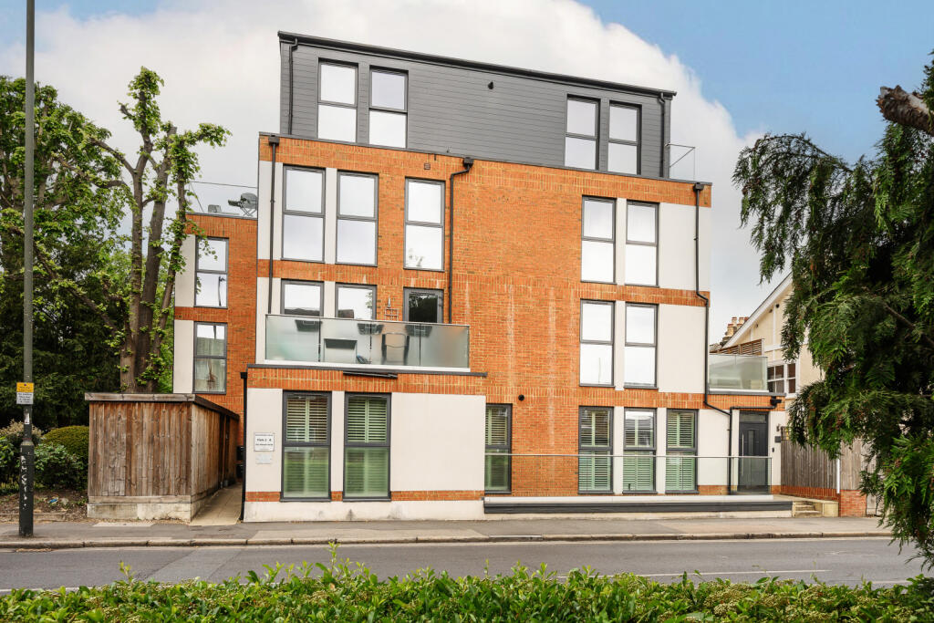 Main image of property: Worple Road, London, SW19