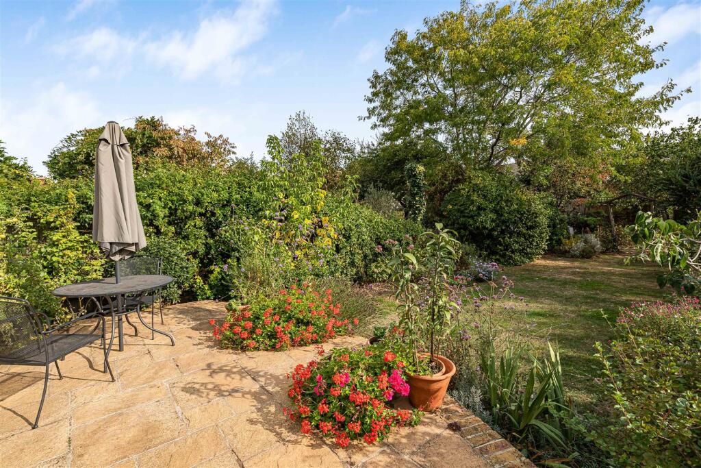 House in Kingston upon Thames - View 2