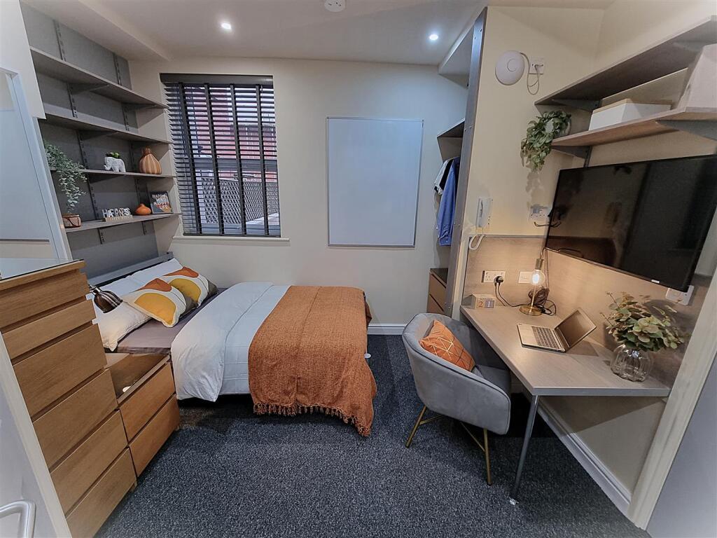 Main image of property: Rasen Lane - Studio for Jan 2026