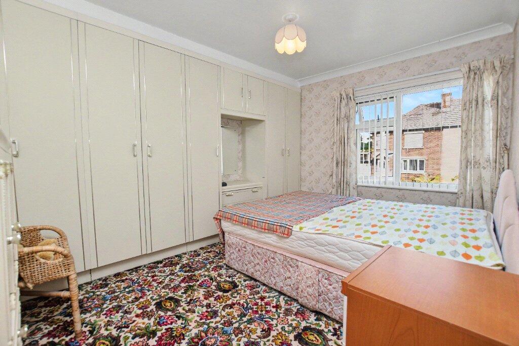 House in Wakefield - View 5
