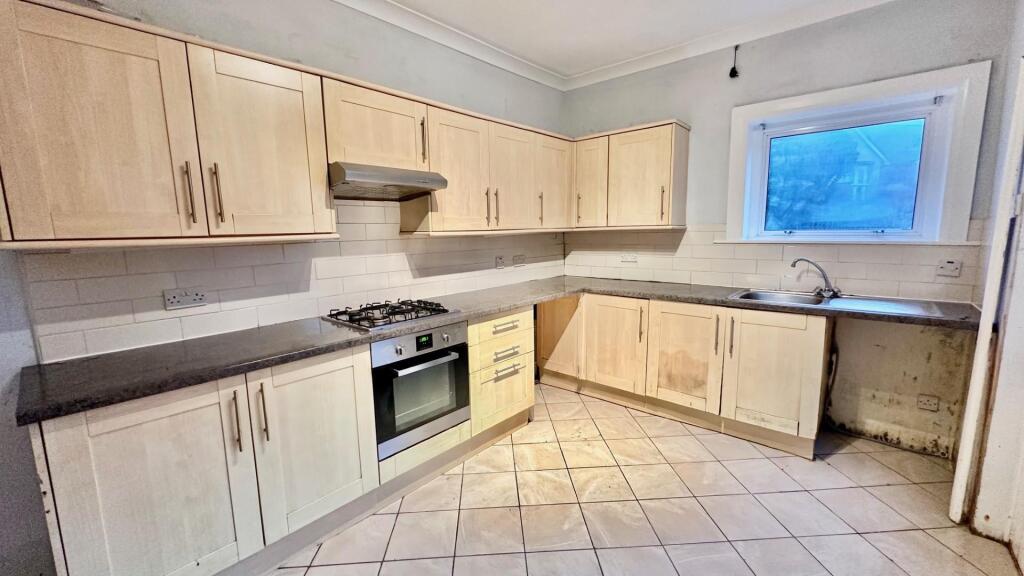 House in Eastbourne, East Sussex - View 3