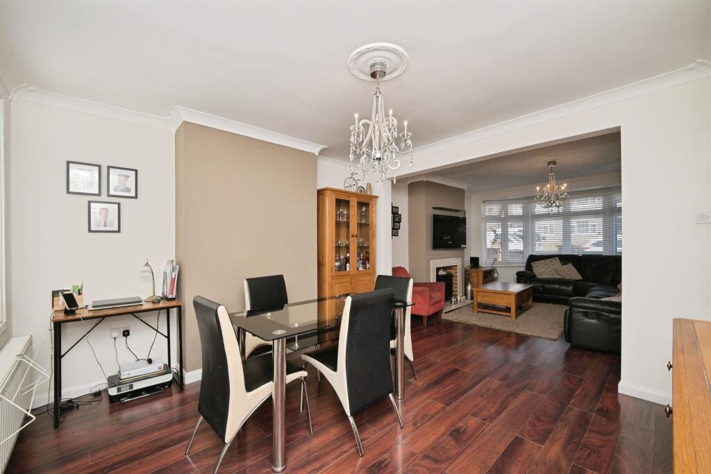 Old Essex Road, Hoddesdon photo 3