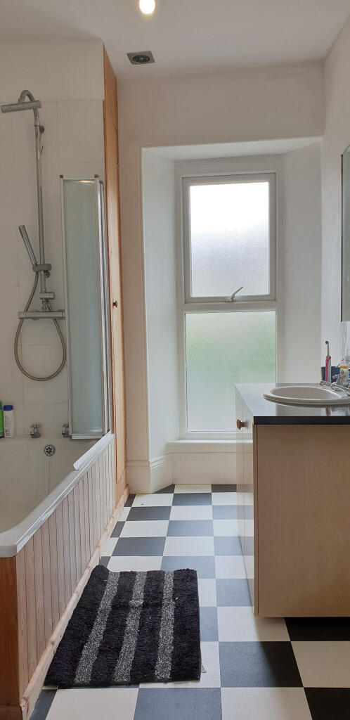 Apartment in Plymouth - View 2