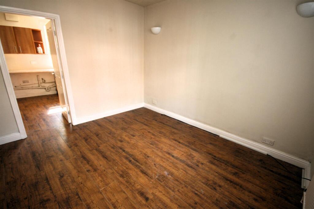 House in Wigan - View 3