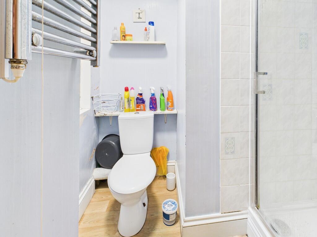 Apartment in Plymouth - More