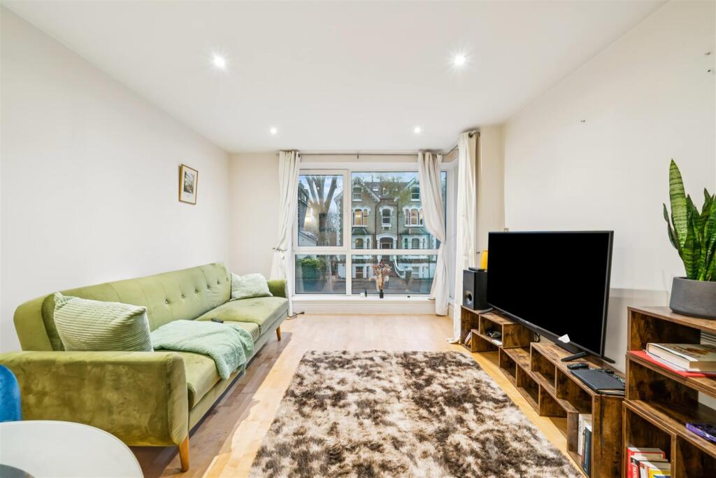 Main image of property: Chiswick High Road, London, W4