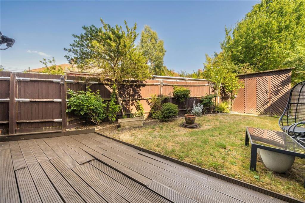House in London, Burnt Ash, Grove Park - More