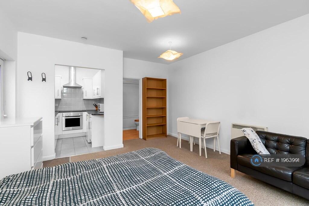 Main image of property: Cavendish Road, Cambridge, CB1