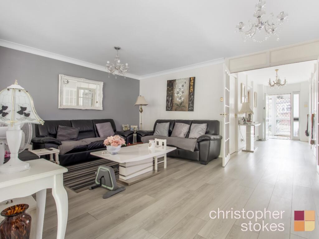 Elderbek Close, Cheshunt, Hertfordshire, EN7 6HT photo 2