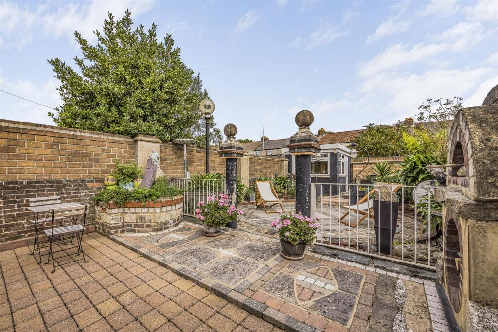 House in Portsmouth, Milton - View 4