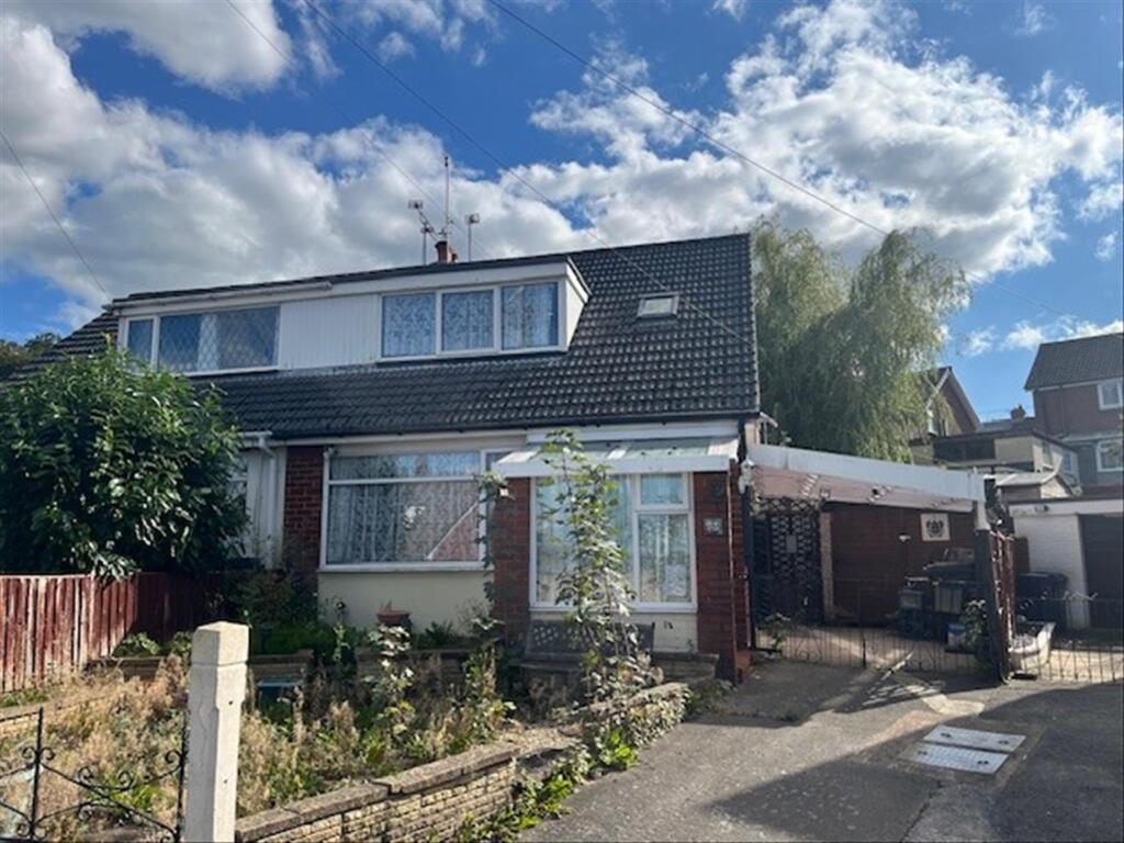3-bed house on Warwick Road, Walton Le Dale, Preston, £130,000