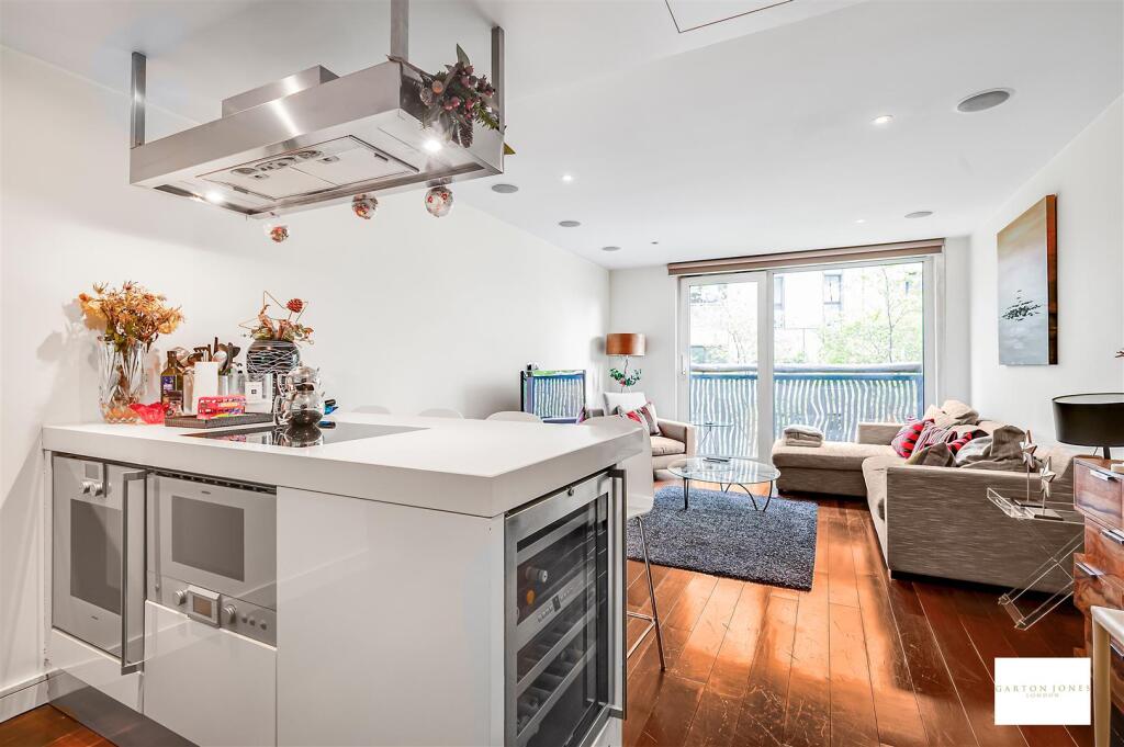 Apartment in London - View 3