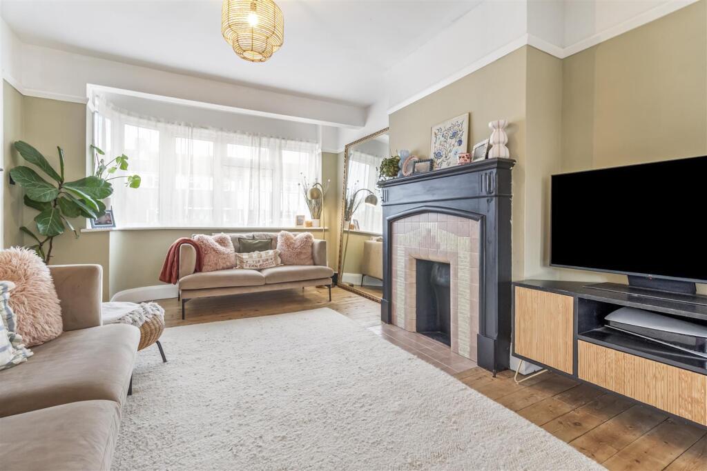 Turner Road, Worthing photo 3