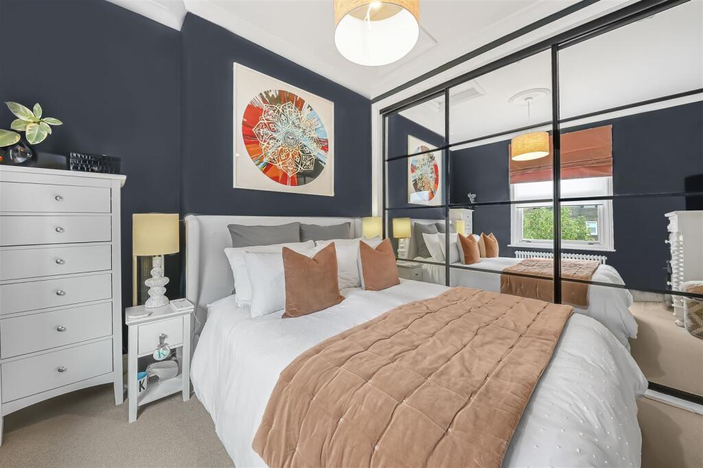 Apartment in London, Kensal Town, Maida Hill - More