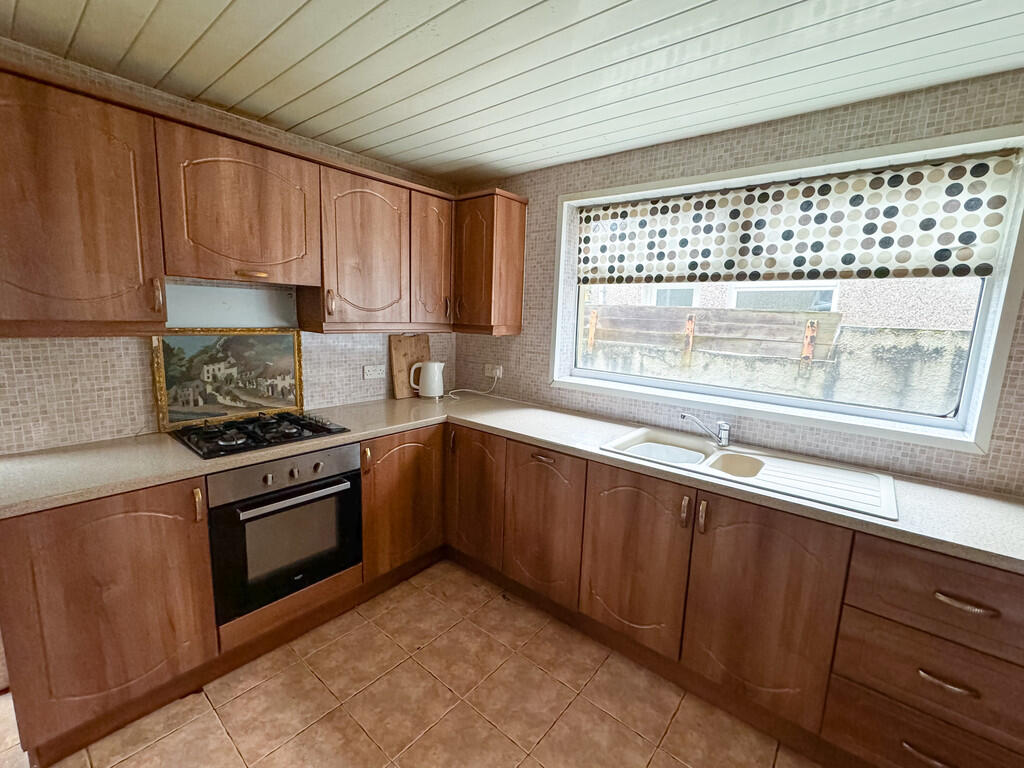Southend Terrace, Pontlottyn, Bargoed - View 2
