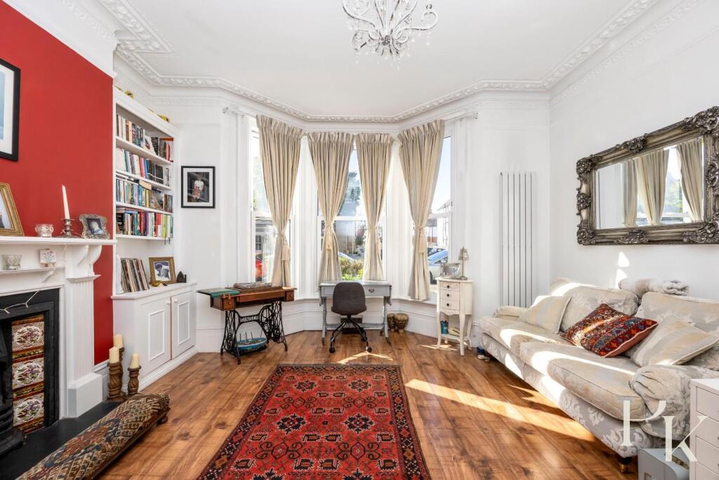 Apartment in Brighton - View 4