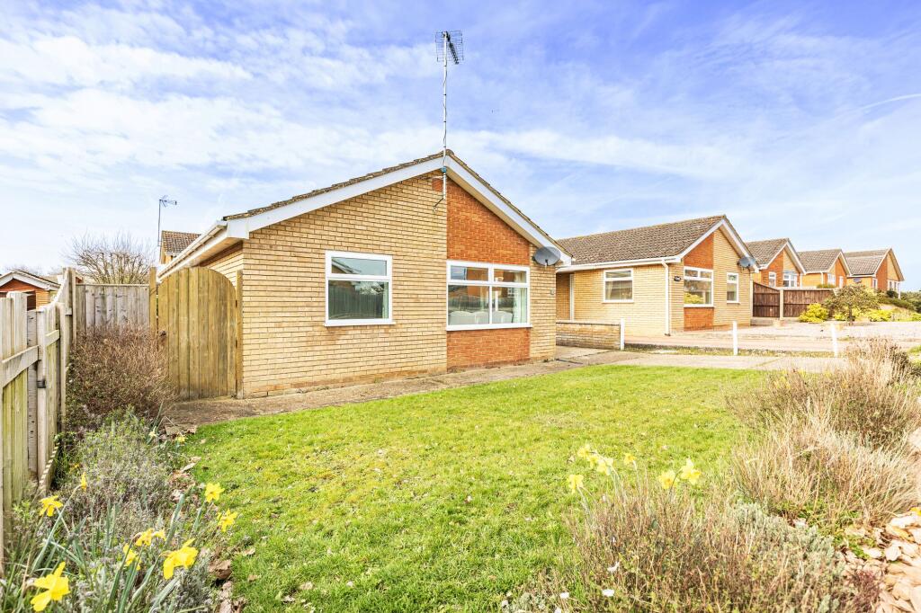 Main image of property: Spacious Three Bedroom in South Wootton