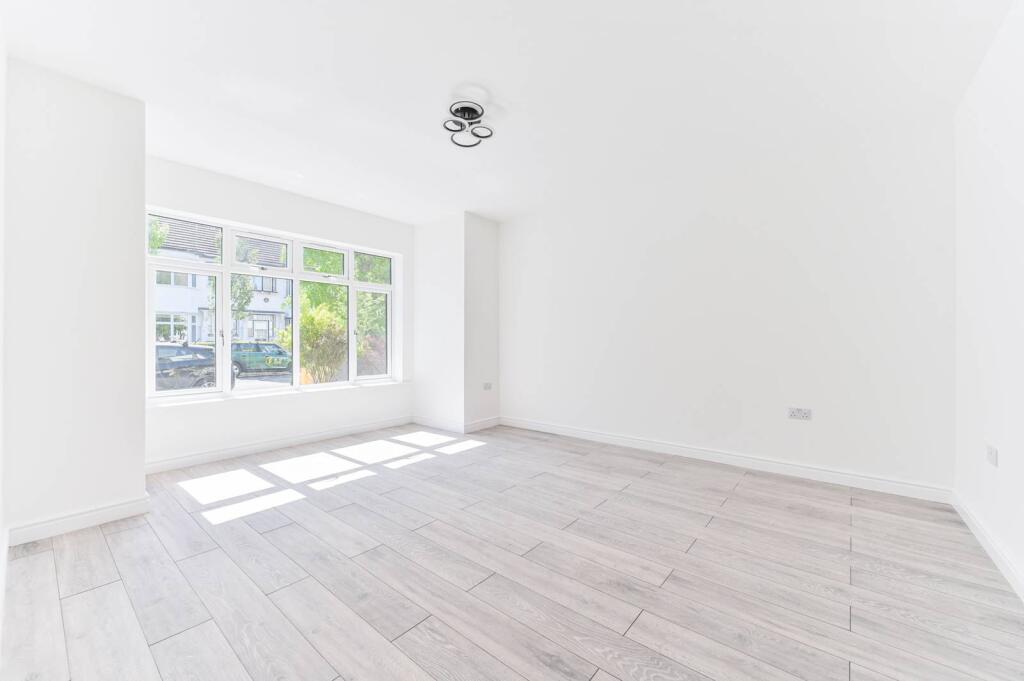 Main image of property: Ashburton Avenue, Croydon, CR0