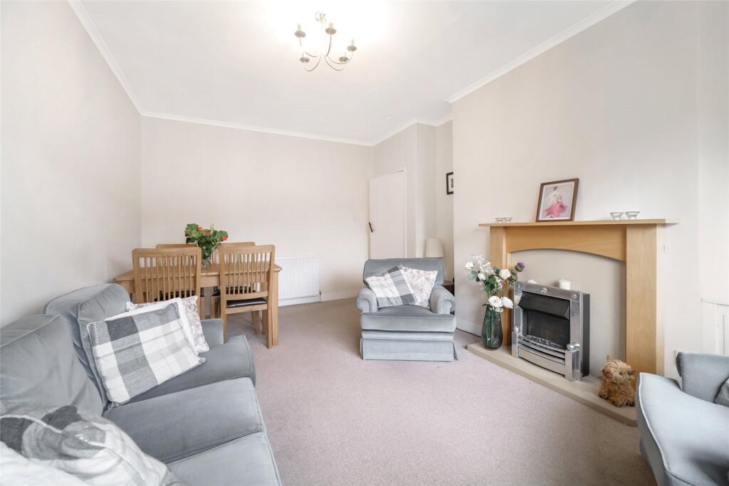 Apartment in Glasgow, Regent's Park, Eastwood - View 4