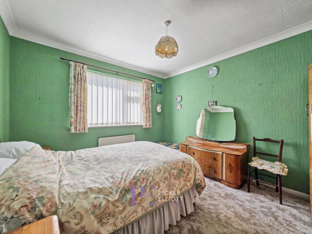 The Fairway, Burbage, LE10 - More