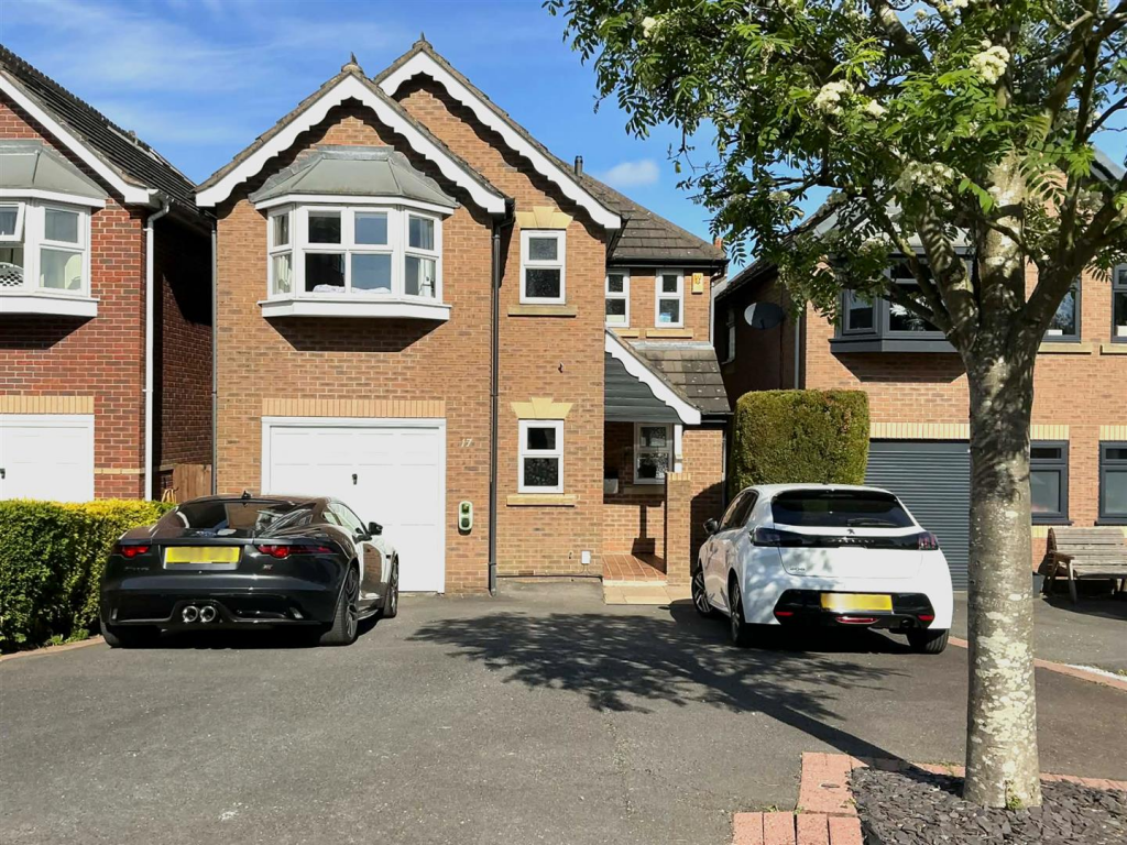 4-bed detached on Jodrell Avenue, Belper, £400,000